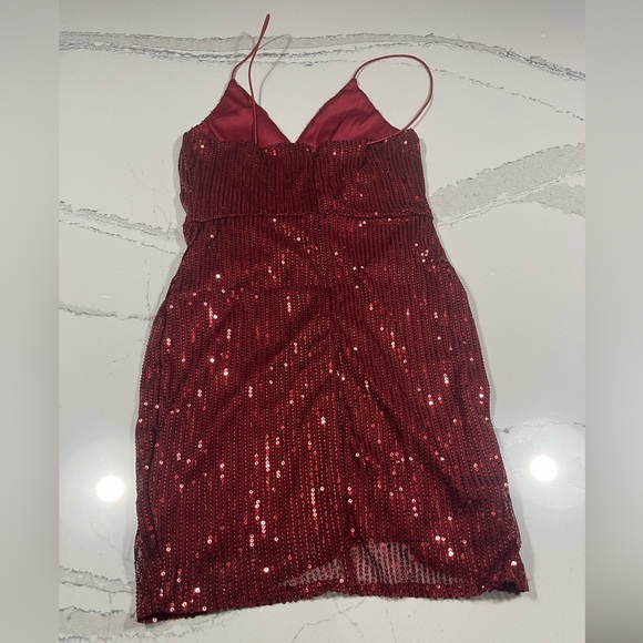 NWT red sequins Vneck dress S - Picture 5 of 10